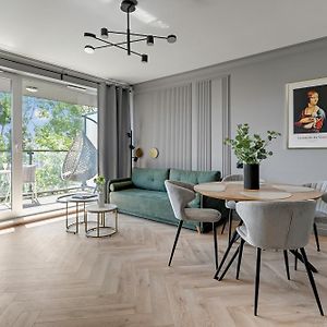 Chmielna Park - City Center & Parking By Downtown Apartments